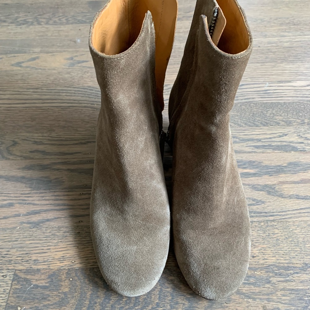 Isabel Marant Etoile 39 Taupe suede boots